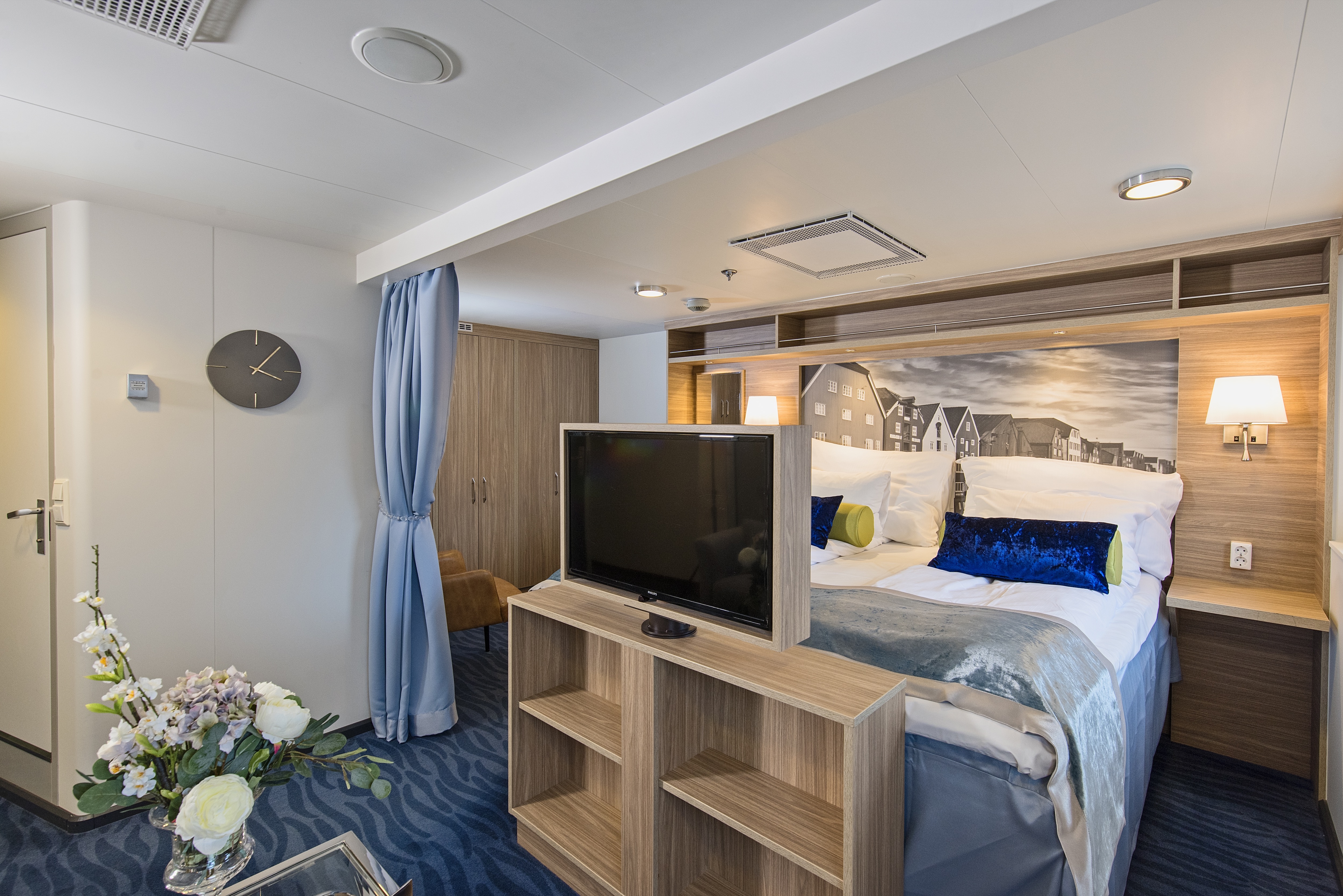 Expedition Suite | Two-bed mini suite on upper deck